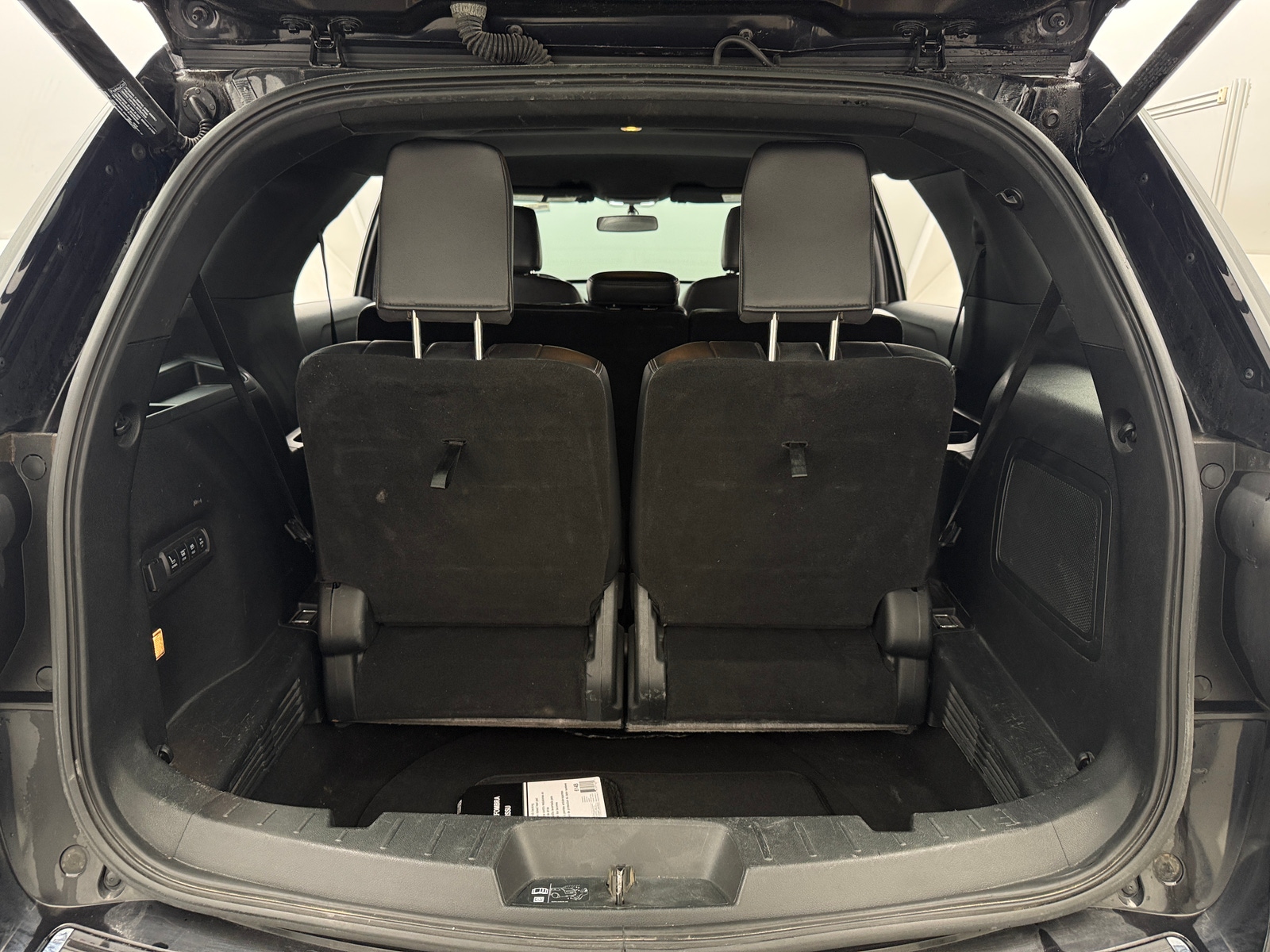 Thumbnail: 2019 Ford Explorer - 6