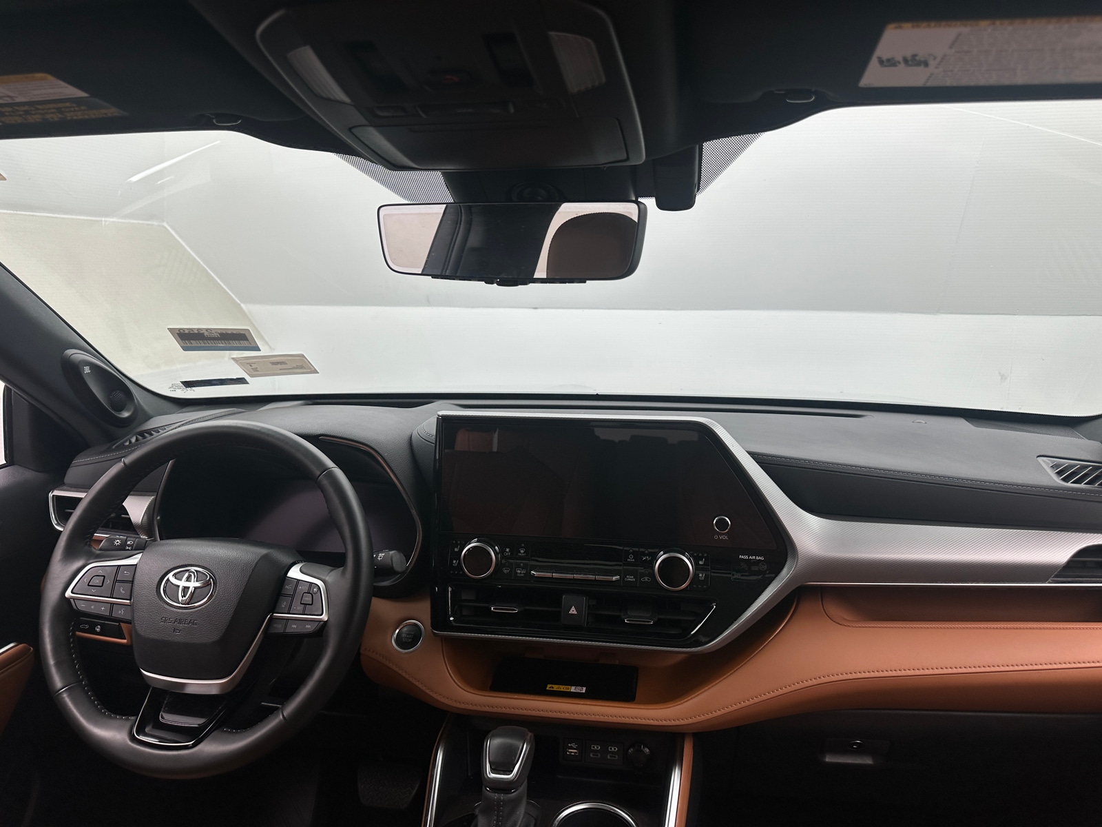 Thumbnail: 2024 Toyota Highlander - 2