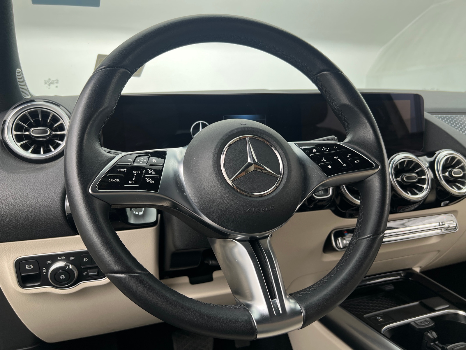 Thumbnail: 2025 Mercedes-Benz GLA - 4