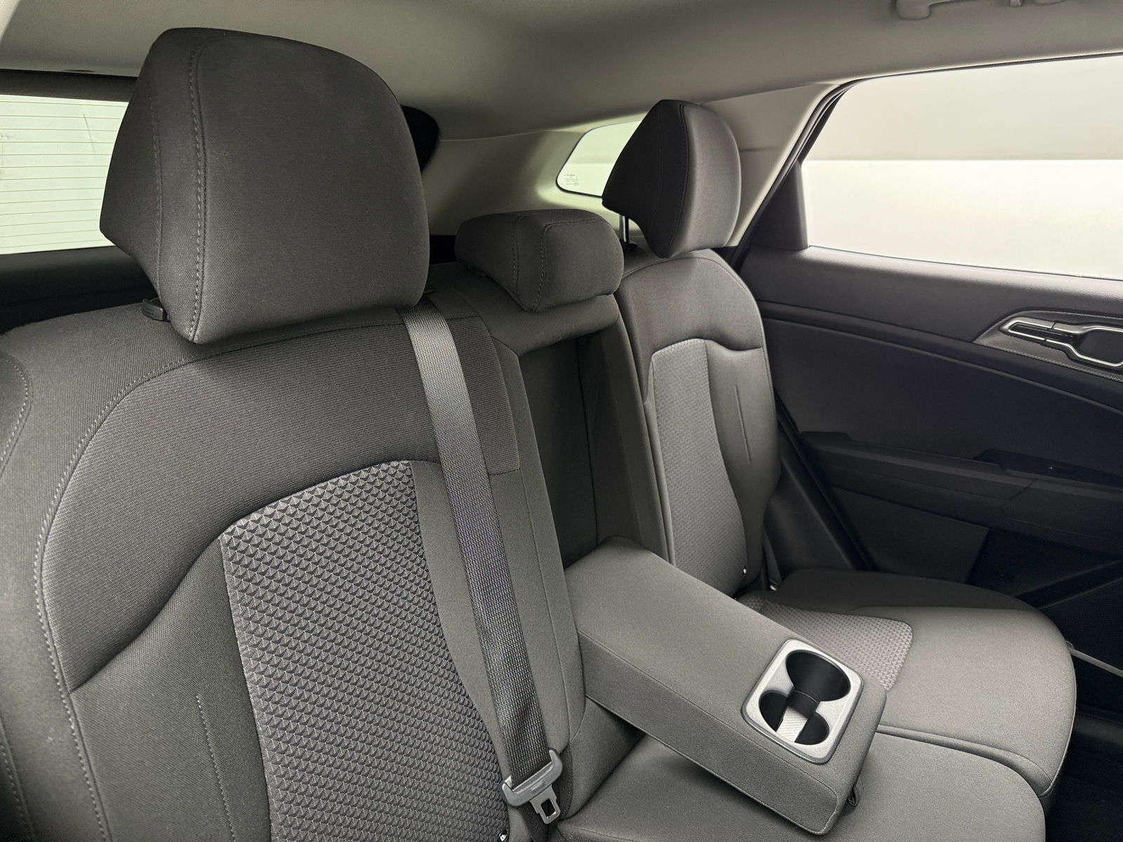 Thumbnail: 2025 Kia Sportage - 6