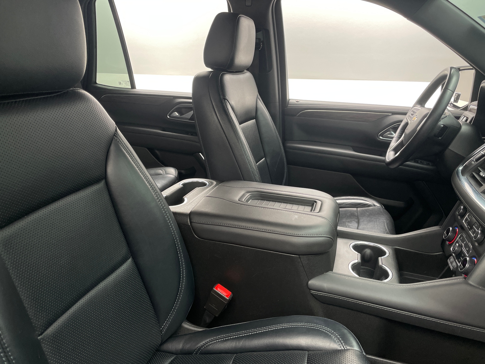 Thumbnail: 2022 Chevrolet Tahoe - 2