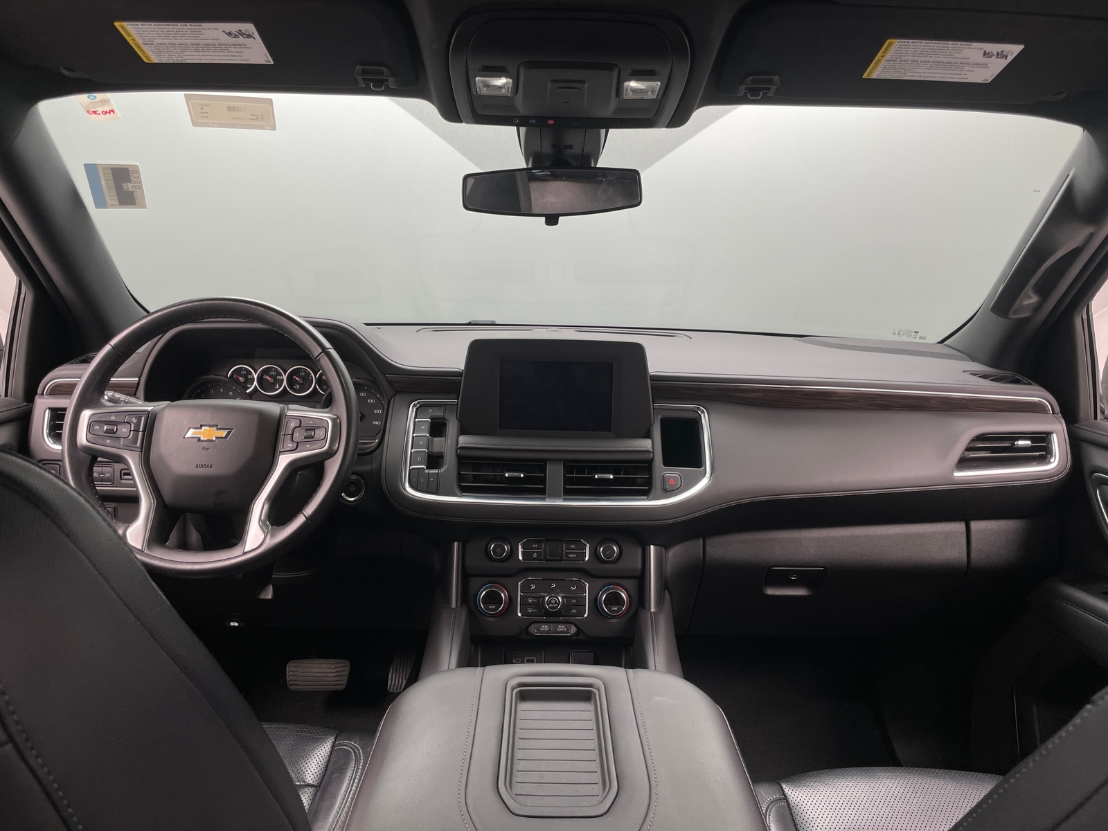 Thumbnail: 2022 Chevrolet Tahoe - 3