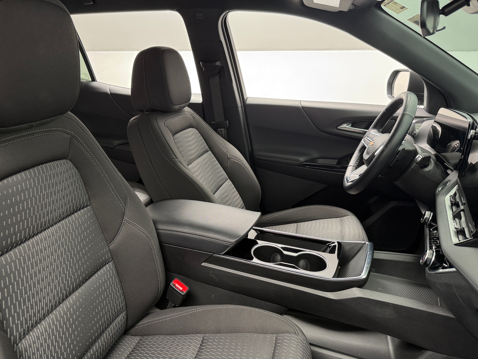 Thumbnail: 2025 Chevrolet Equinox - 2