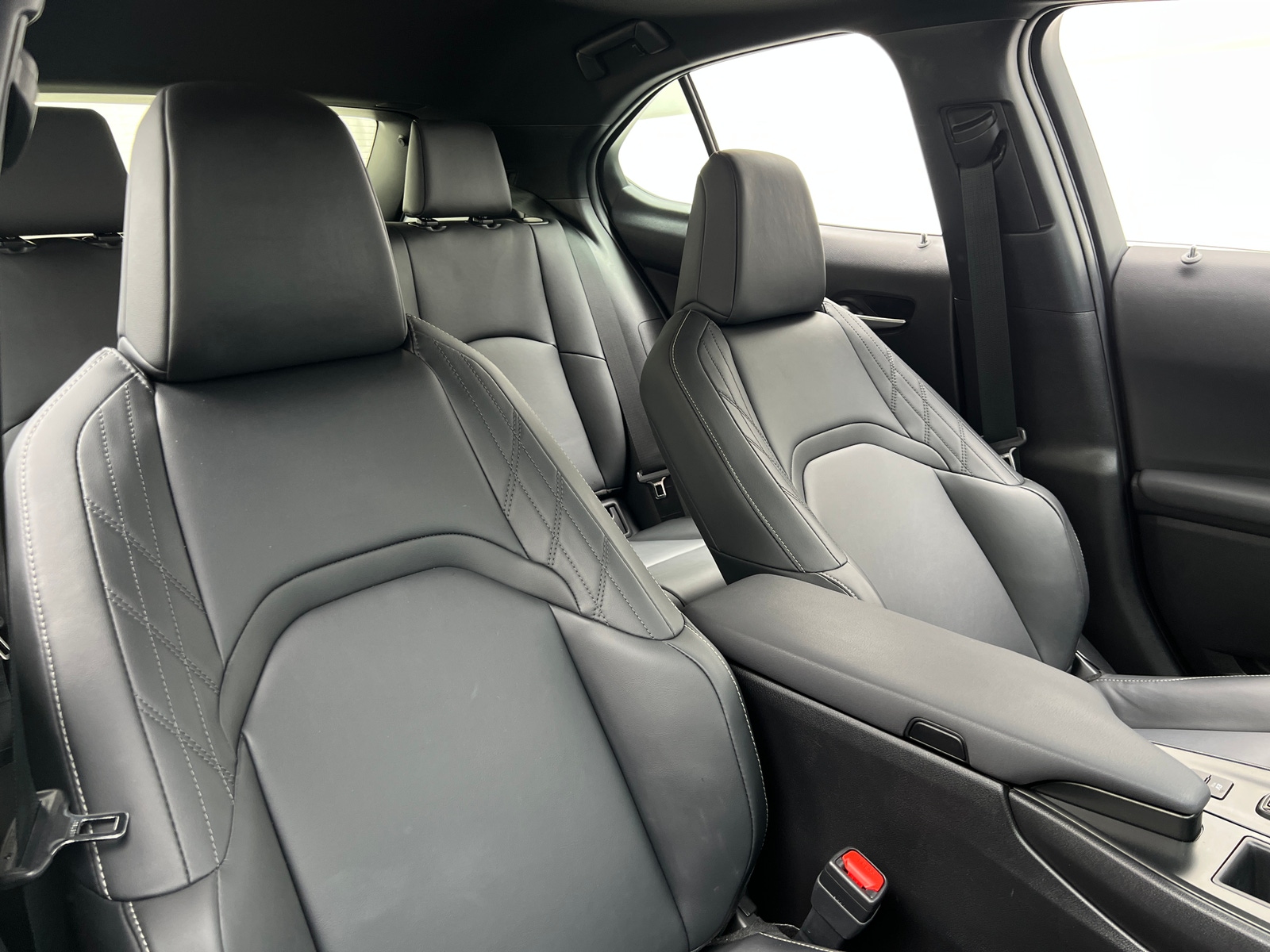 Thumbnail: 2025 Lexus UX - 2