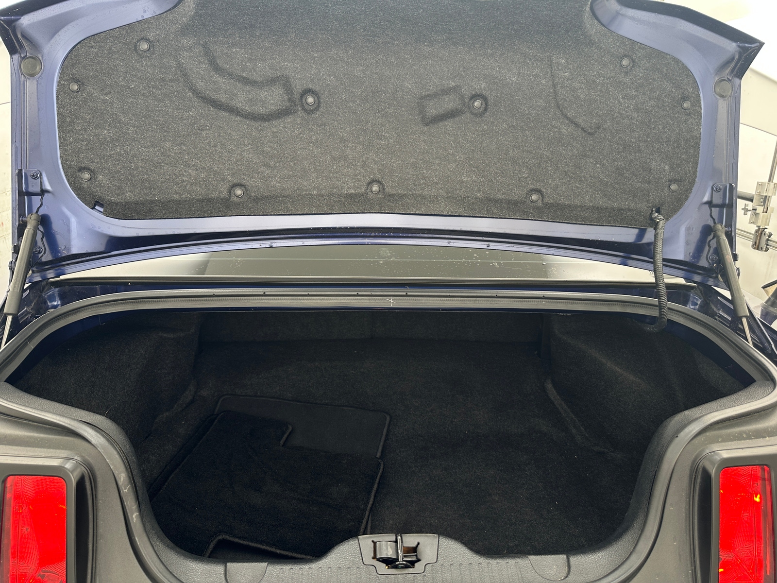 Thumbnail: 2012 Ford Mustang - 5