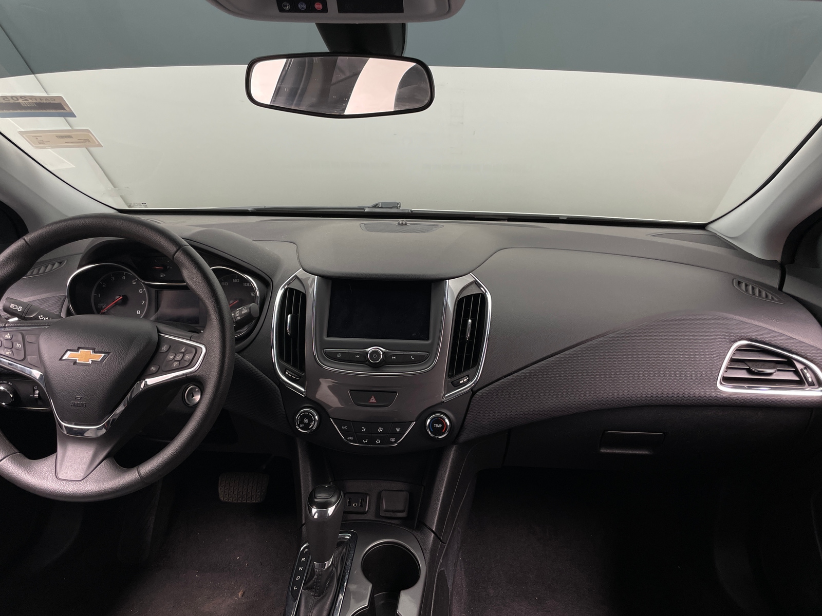 Thumbnail: 2019 Chevrolet Cruze - 3