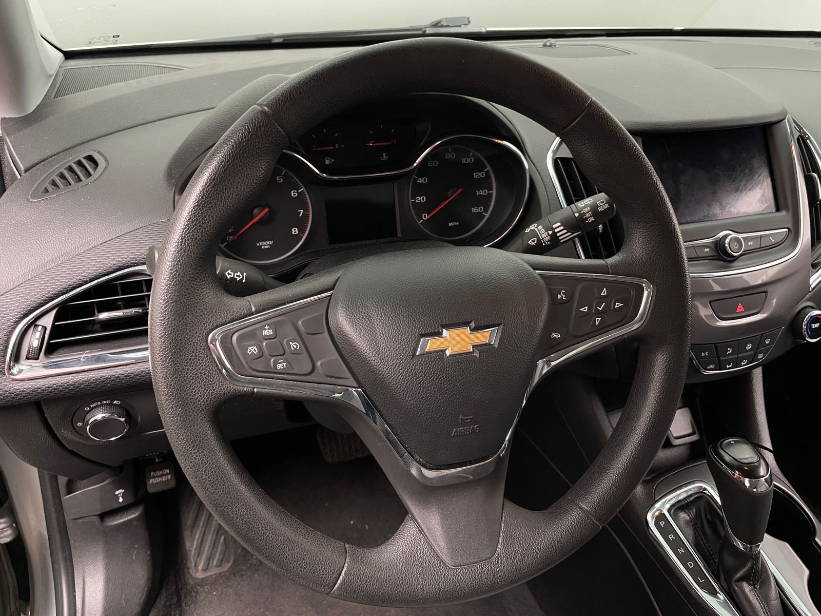 Thumbnail: 2019 Chevrolet Cruze - 5