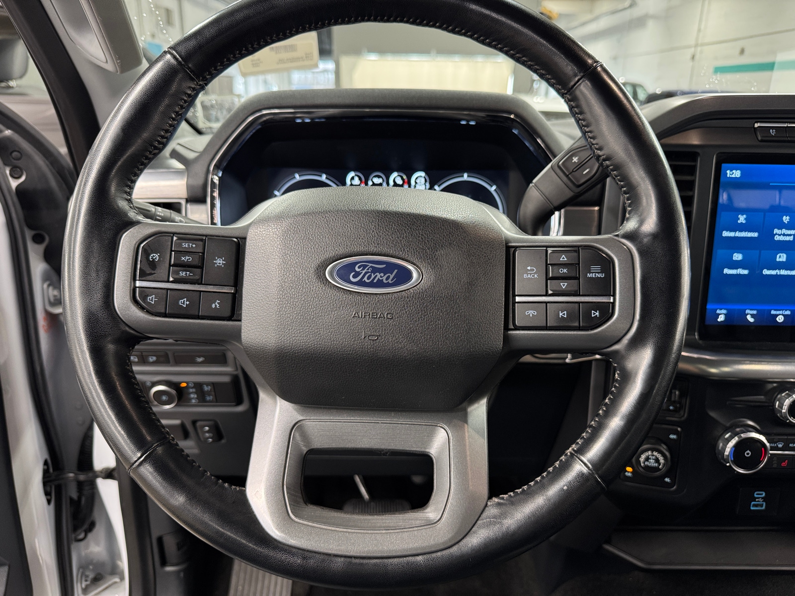 Thumbnail: 2022 Ford Econoline - 4