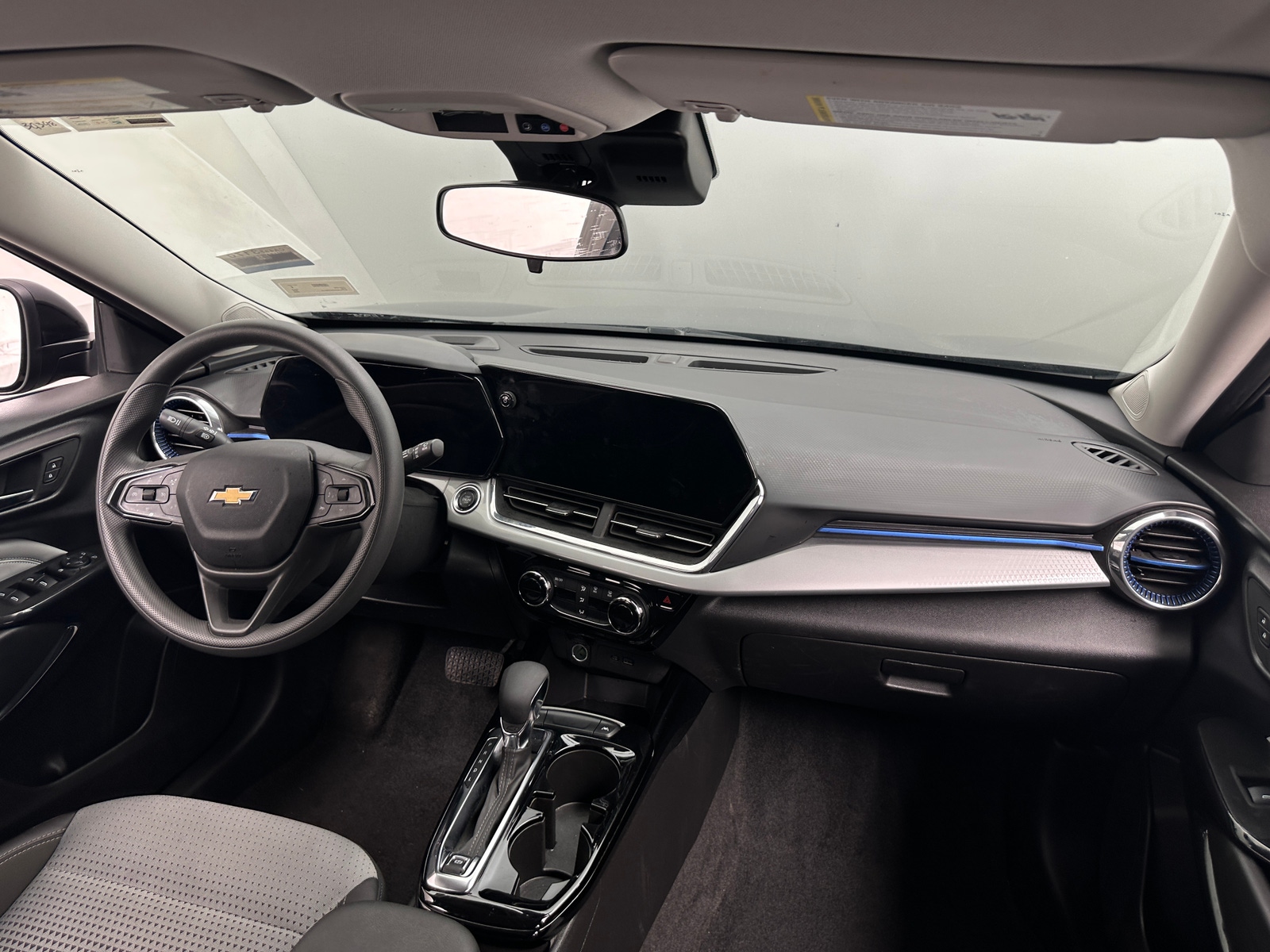 Thumbnail: 2025 Chevrolet Trax - 3