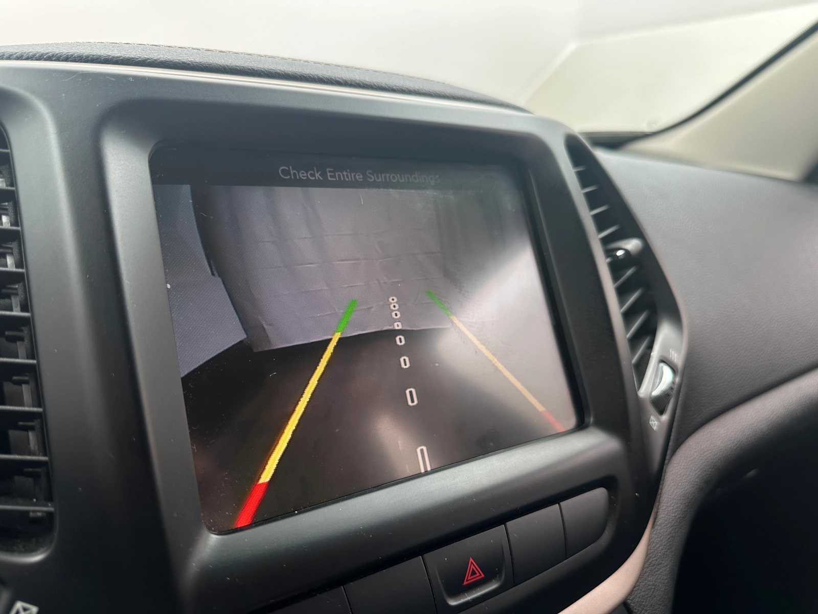 Thumbnail: 2014 Jeep Cherokee - 3