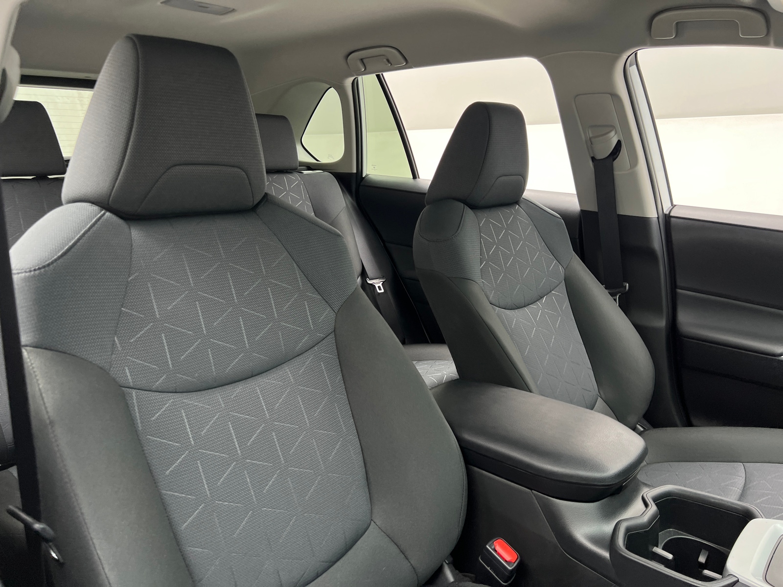 Thumbnail: 2025 Toyota RAV4 - 2