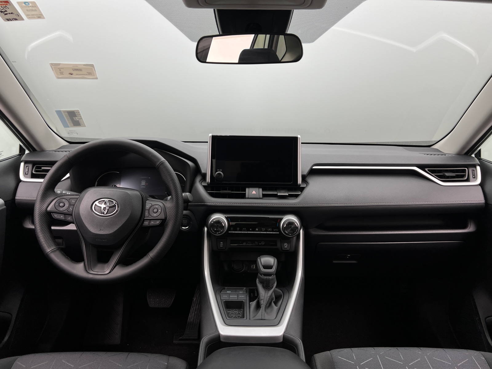 Thumbnail: 2025 Toyota RAV4 - 3