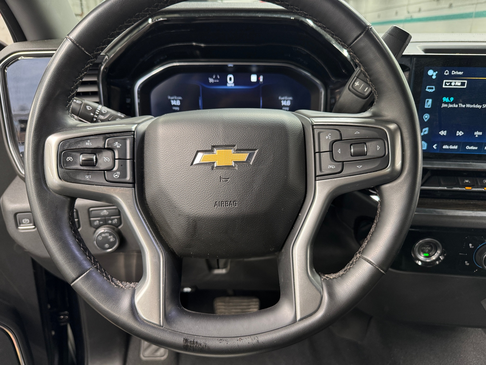 Thumbnail: 2023 Chevrolet Silverado 1500 - 5