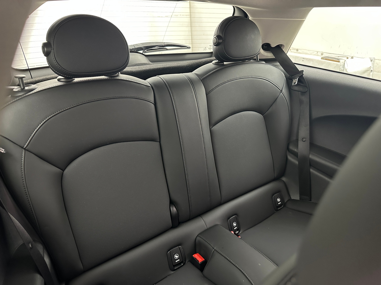 Thumbnail: 2019 MINI Cooper Hardtop - 6