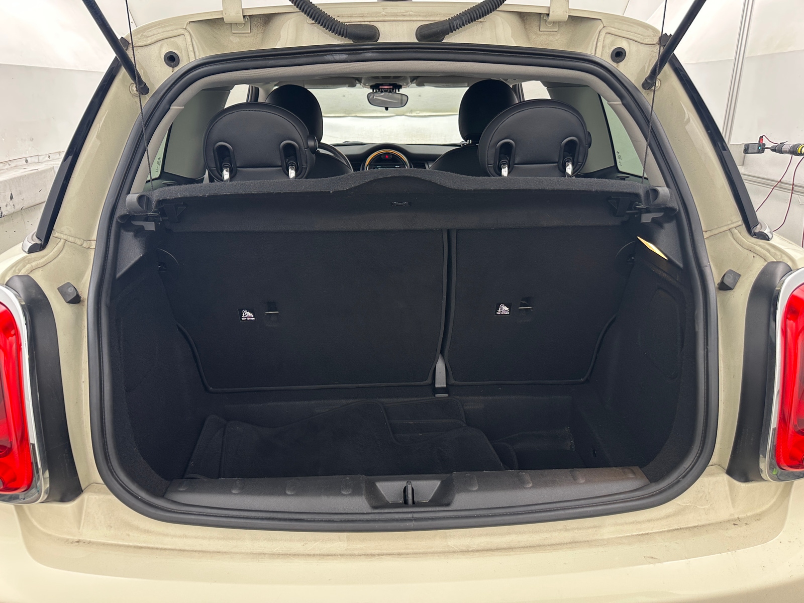 Thumbnail: 2019 MINI Cooper Hardtop - 7