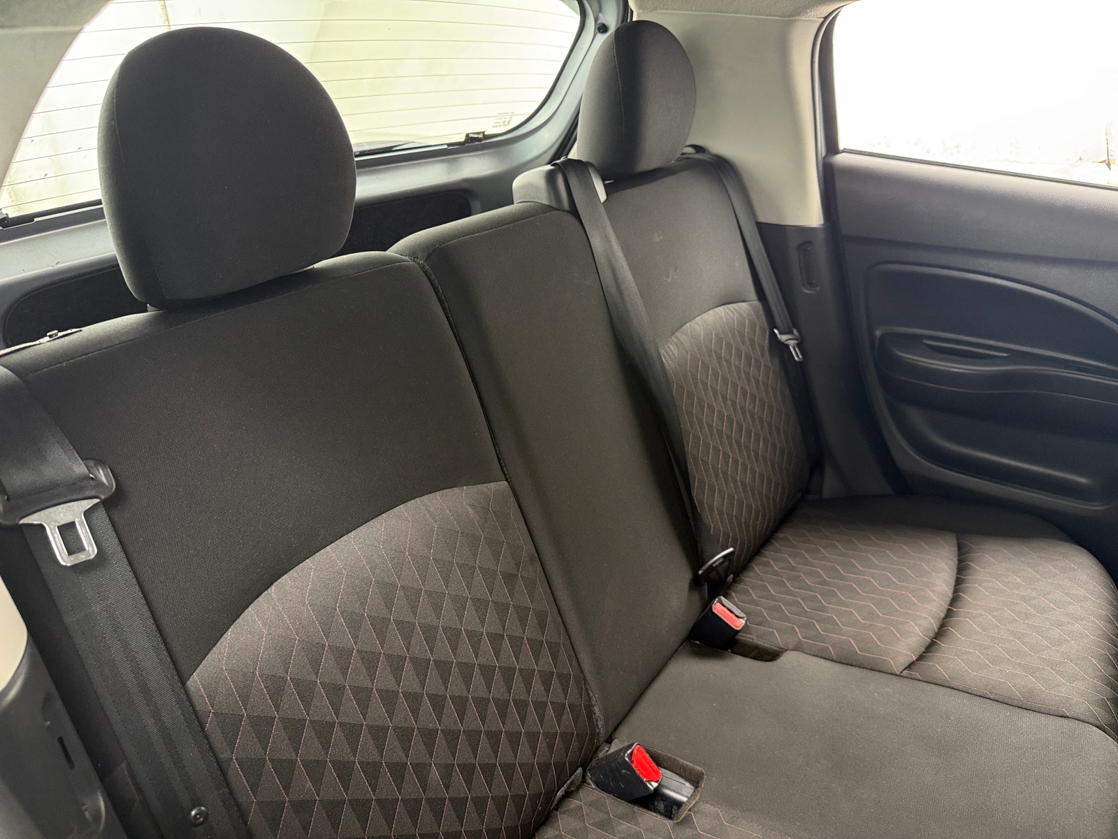 Thumbnail: 2022 Mitsubishi Mirage - 6