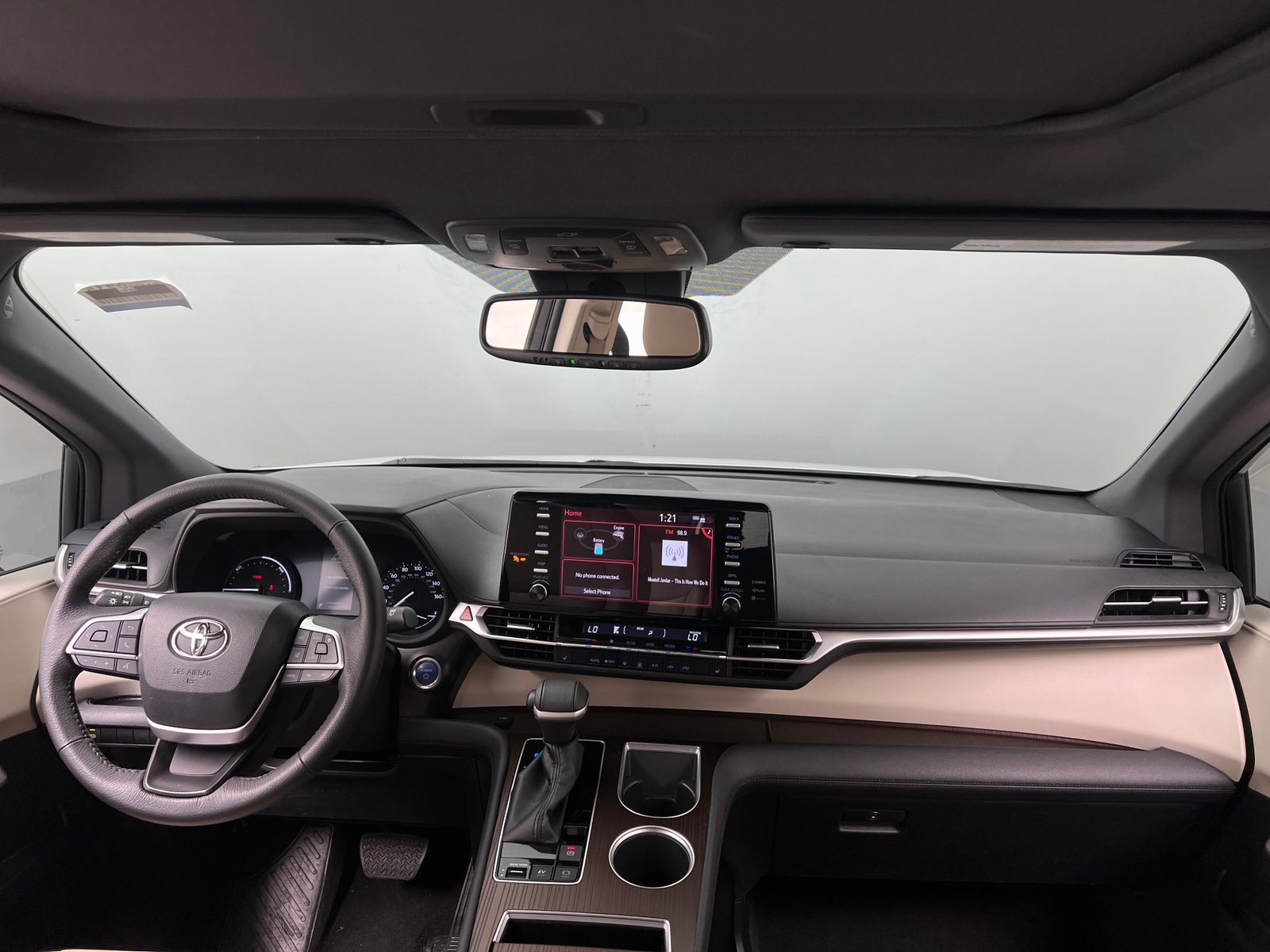 Thumbnail: 2023 Toyota Sienna - 2