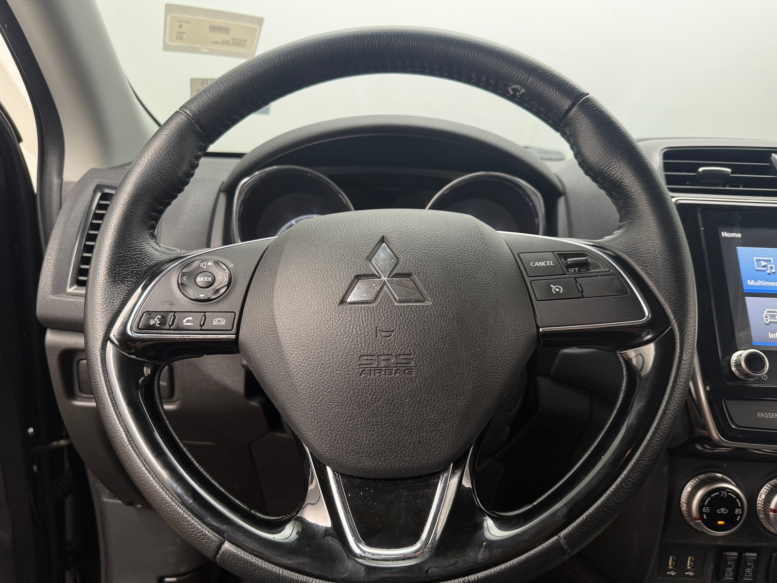 Thumbnail: 2023 Mitsubishi Outlander Sport - 5