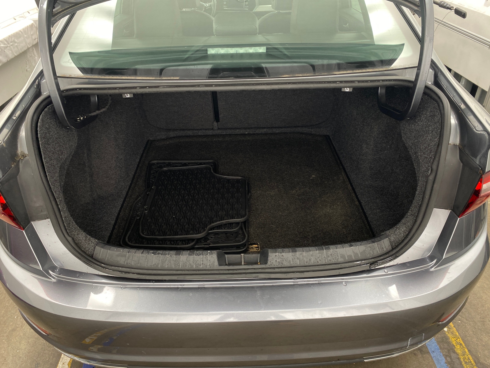 Thumbnail: 2020 Volkswagen Jetta - 6