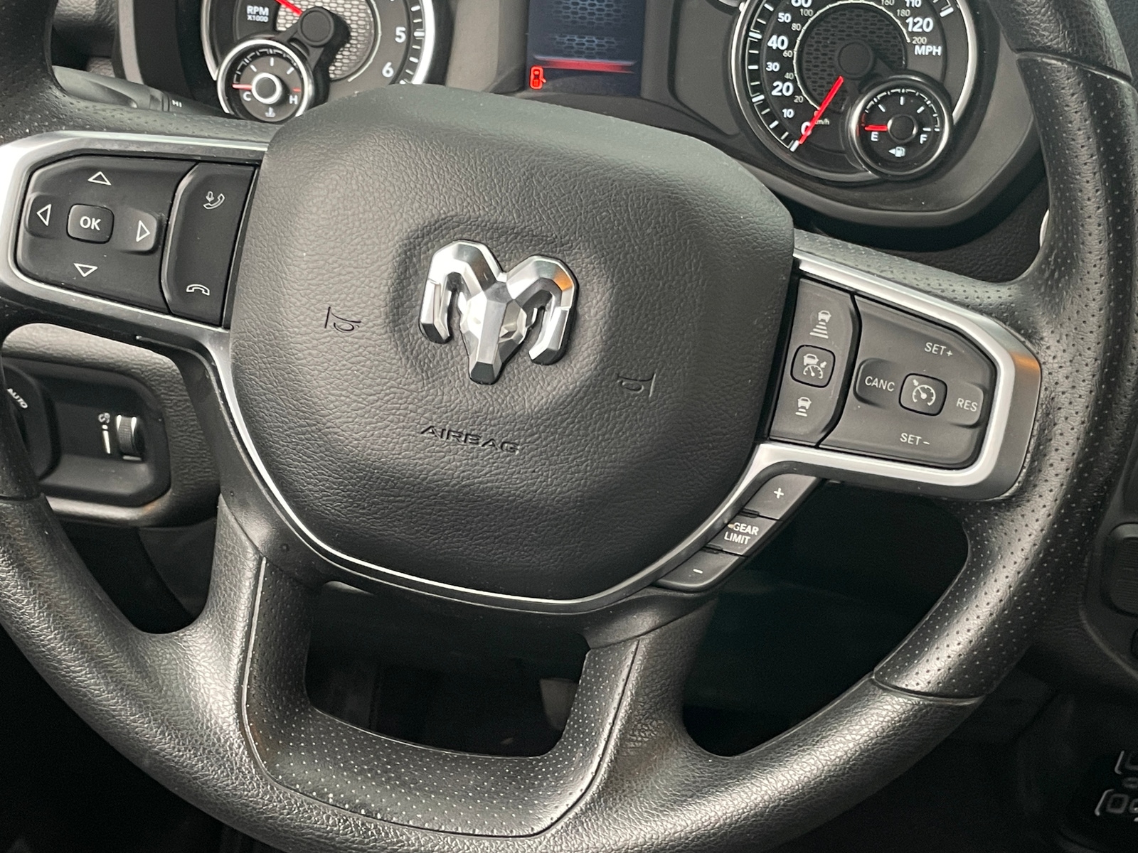 Thumbnail: 2025 RAM 1500 - 5