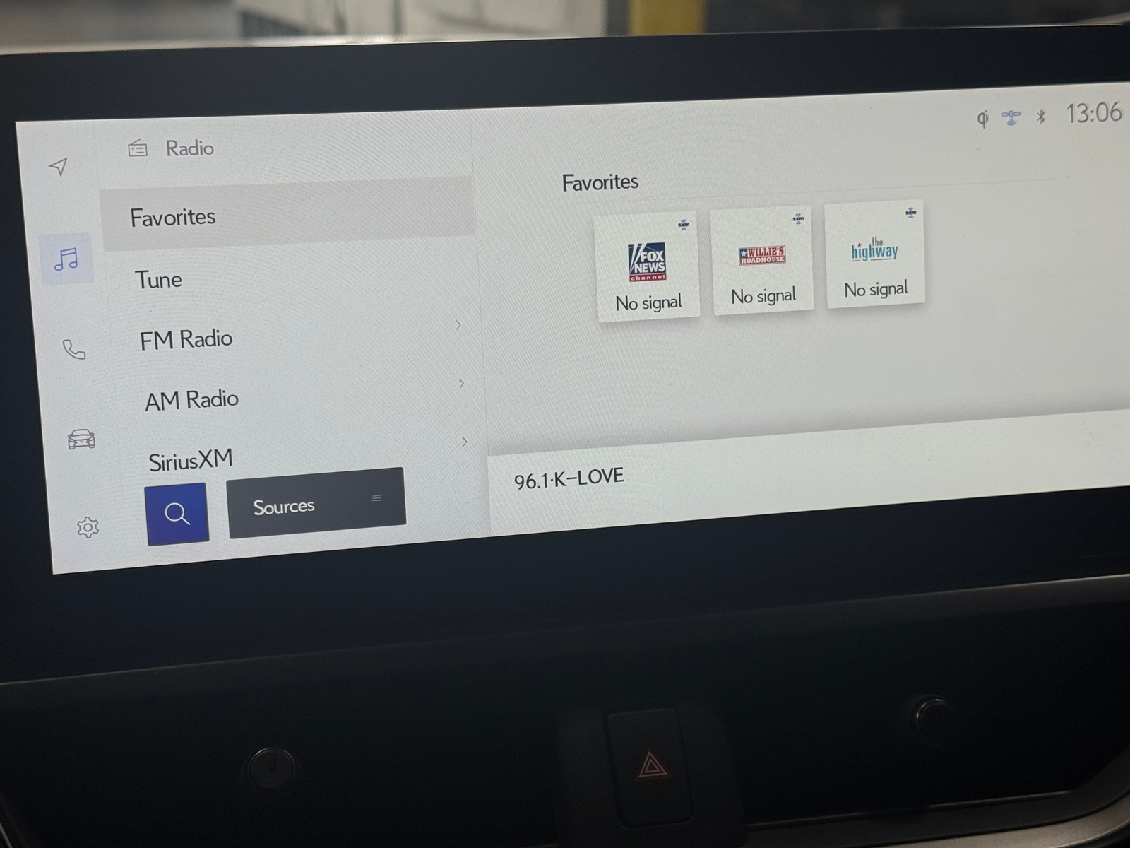 Thumbnail: 2024 Lexus UX - 3