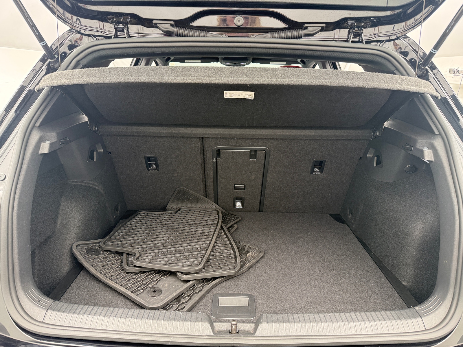 Thumbnail: 2024 Volkswagen Golf - 7