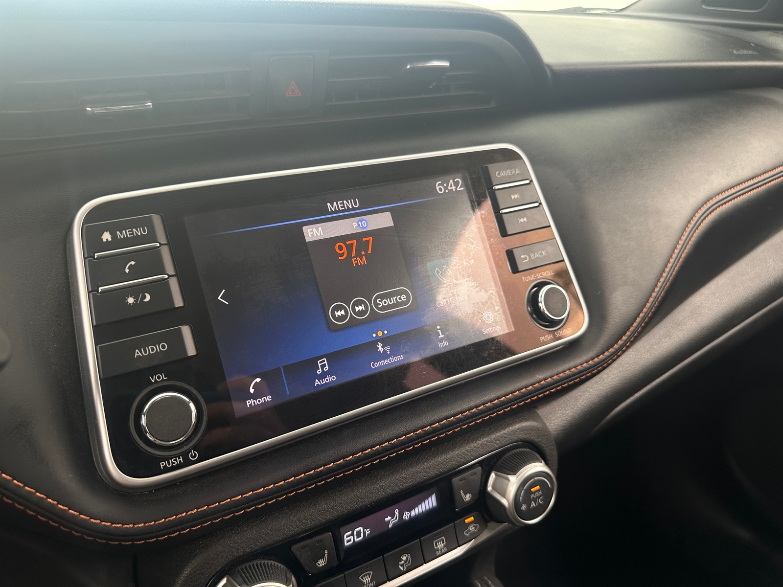 Thumbnail: 2019 Nissan Kicks - 4