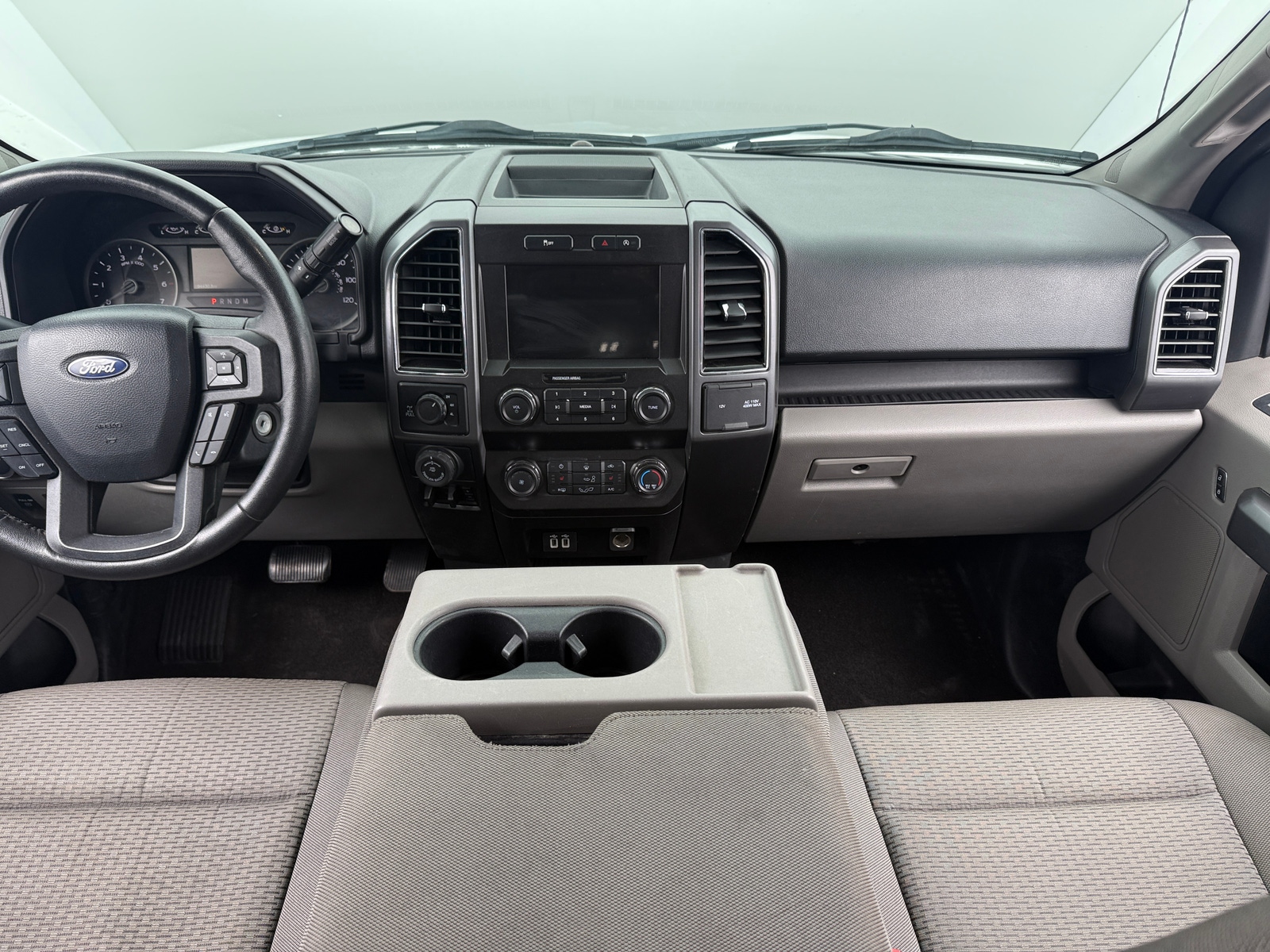 Thumbnail: 2020 Ford Econoline - 3