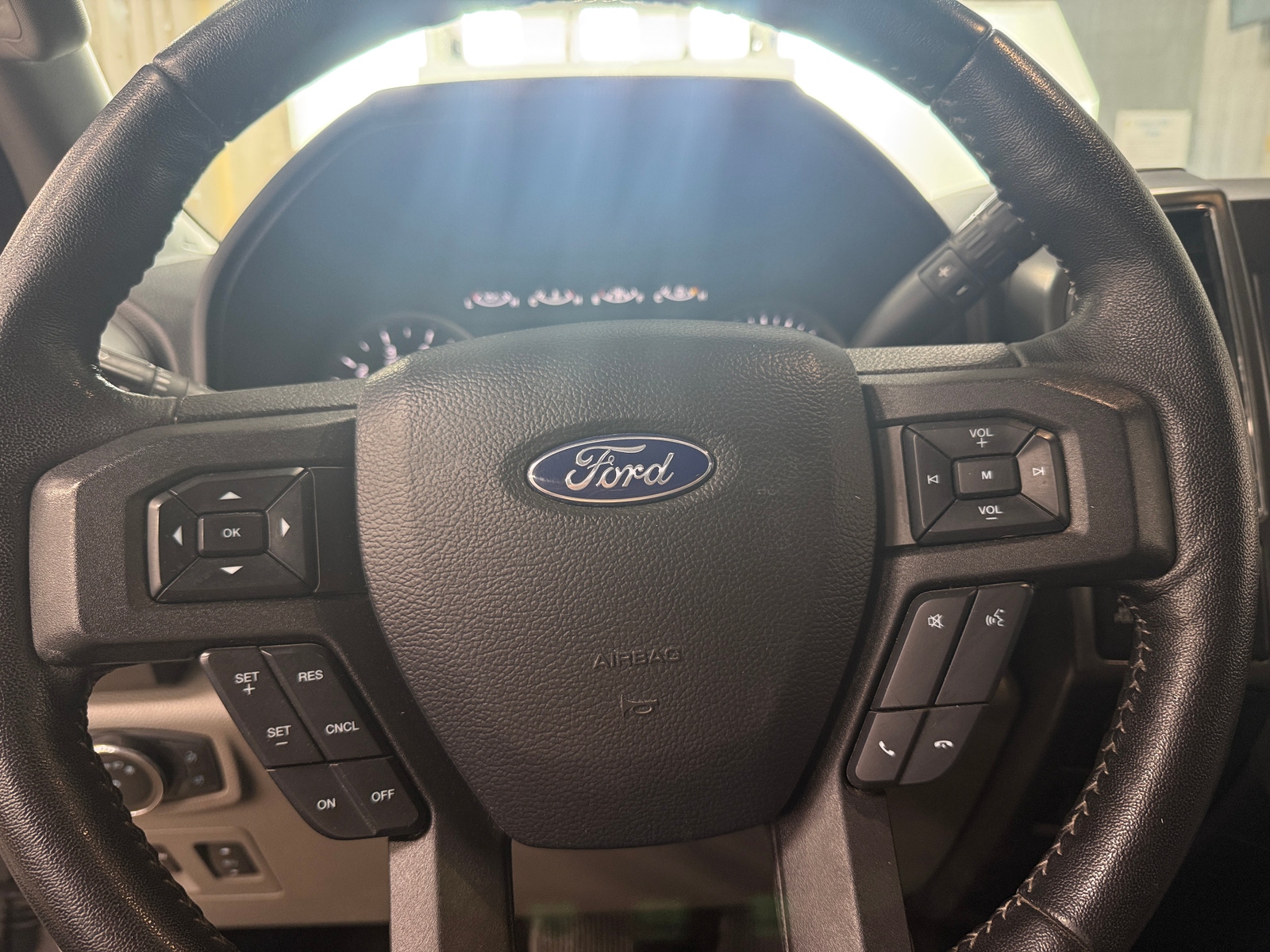 Thumbnail: 2020 Ford Econoline - 5