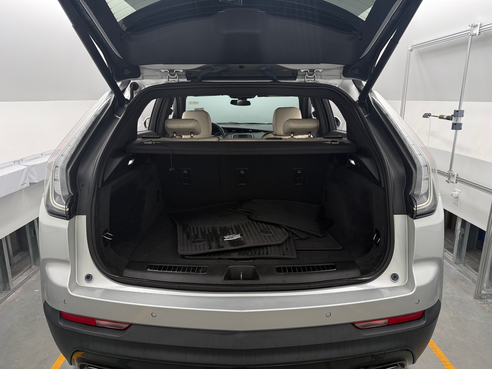 Thumbnail: 2019 Cadillac XT4 - 6