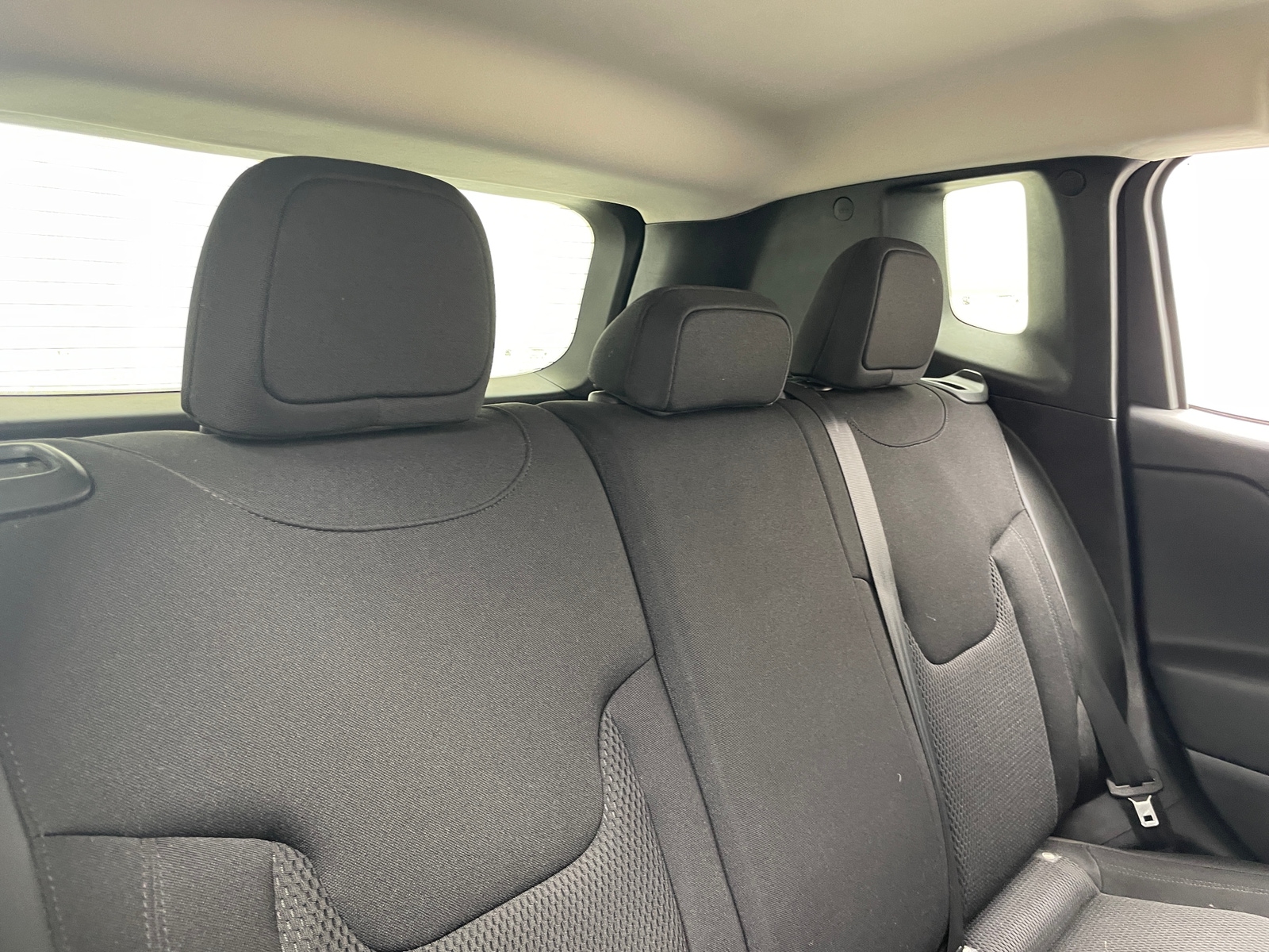 Thumbnail: 2018 Jeep Renegade - 6