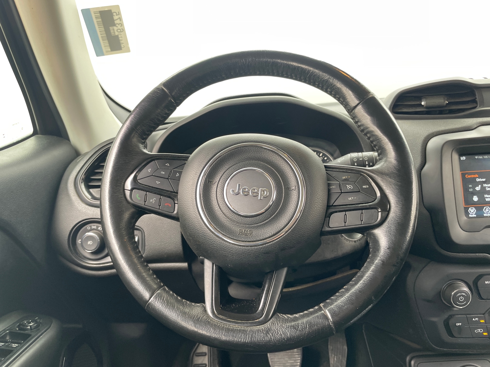 Thumbnail: 2018 Jeep Renegade - 5