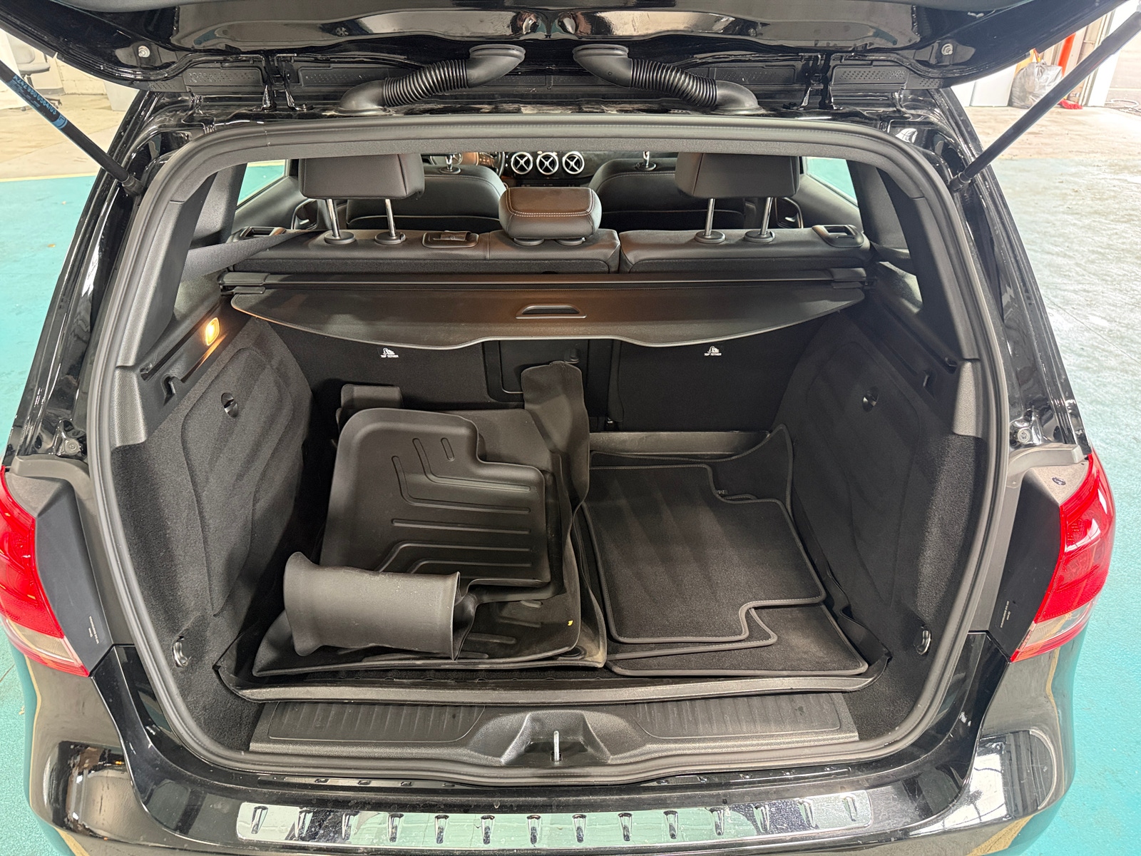 Thumbnail: 2017 Mercedes-Benz B-Class - 6