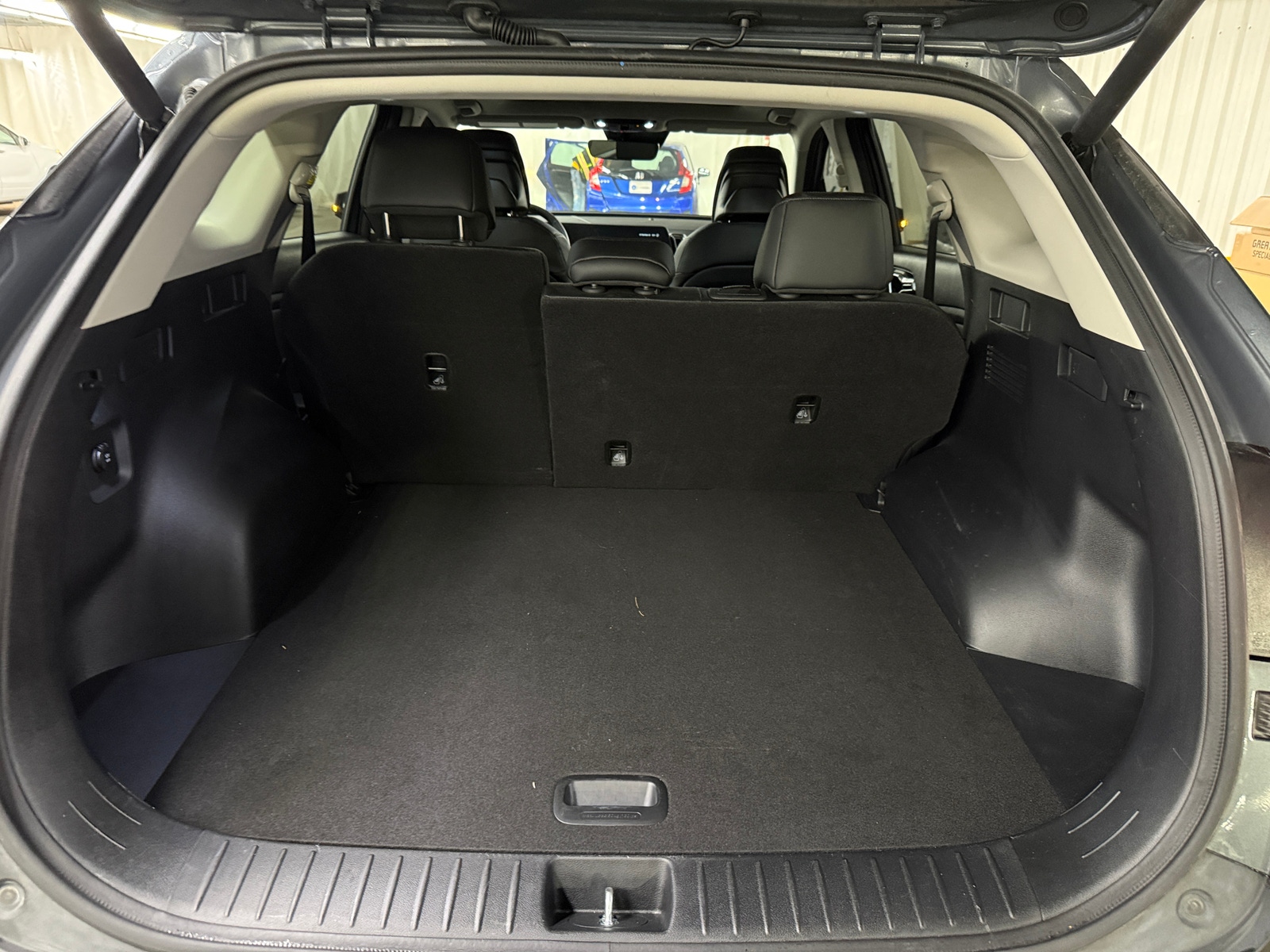 Thumbnail: 2025 Kia Sportage - 6