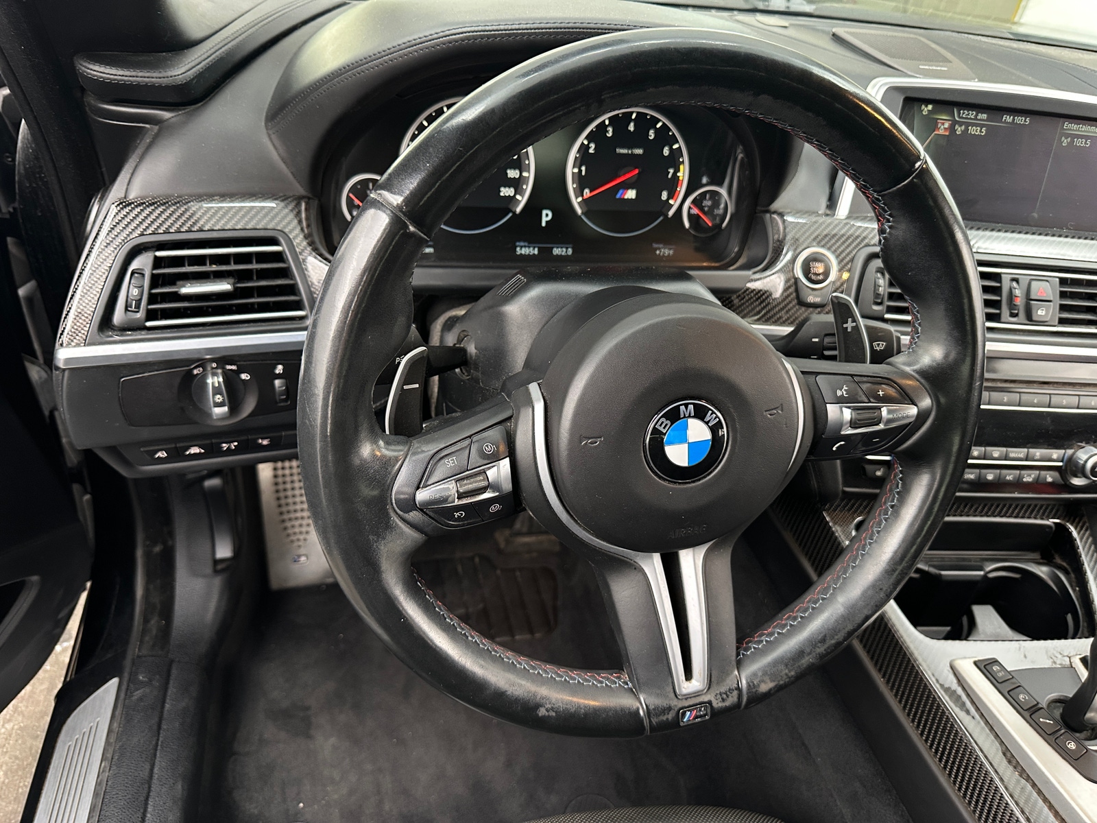 Thumbnail: 2015 BMW M6 - 4