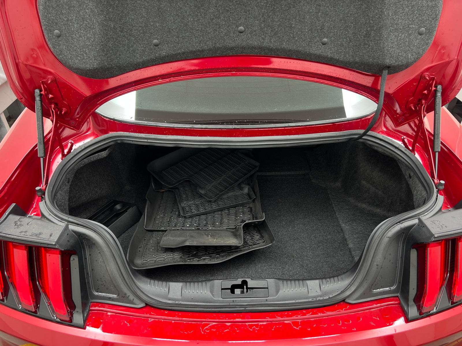 Thumbnail: 2022 Ford Mustang - 5