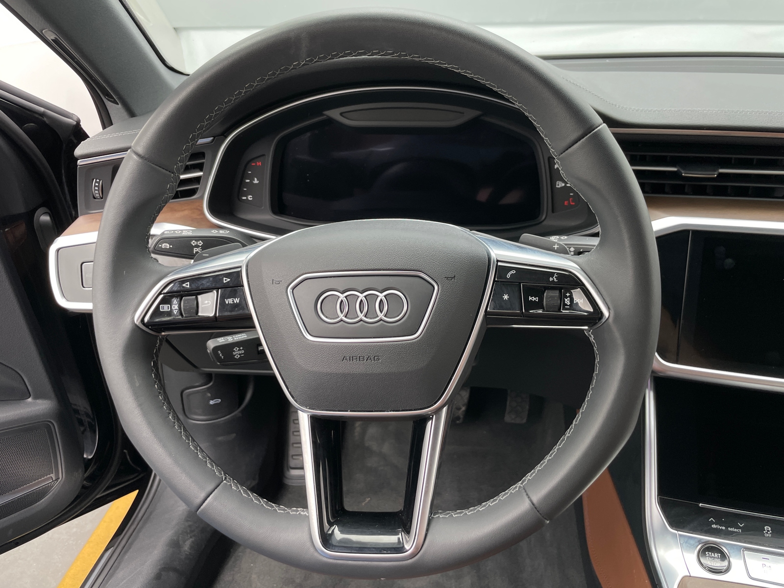 Thumbnail: 2025 Audi A6 - 4