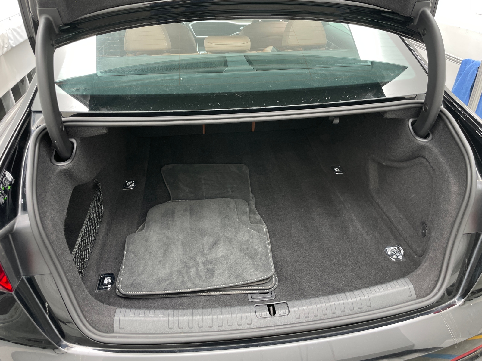 Thumbnail: 2025 Audi A6 - 6