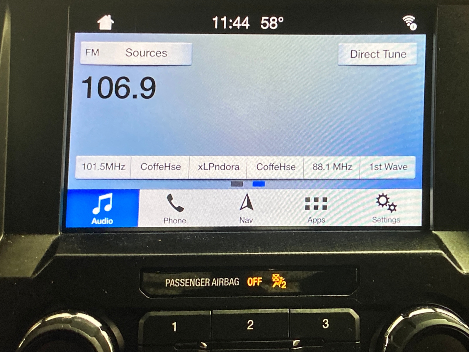 Thumbnail: 2019 Ford Econoline - 3