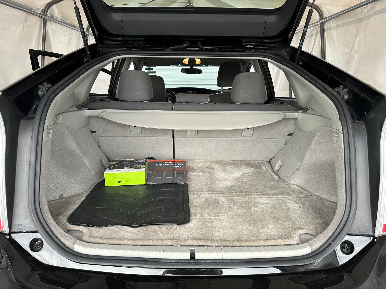 Thumbnail: 2012 Toyota Prius - 7