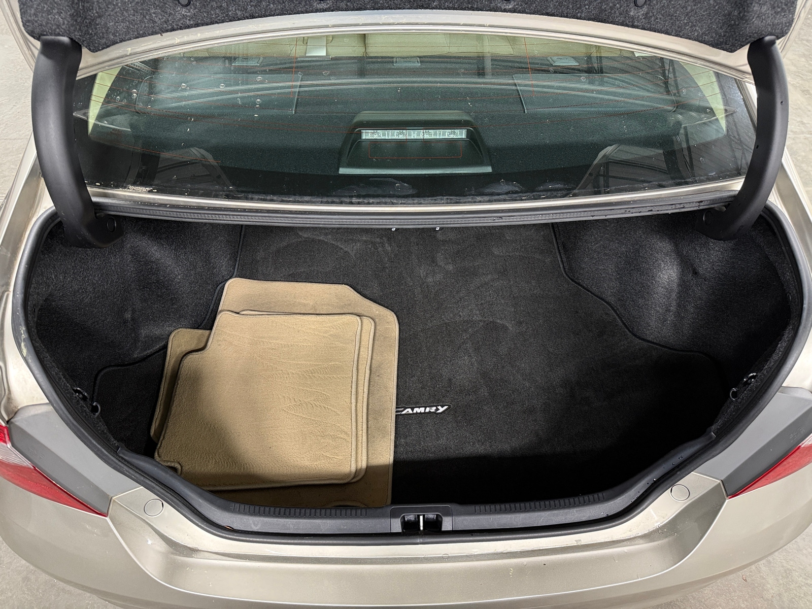 Thumbnail: 2017 Toyota Camry - 7