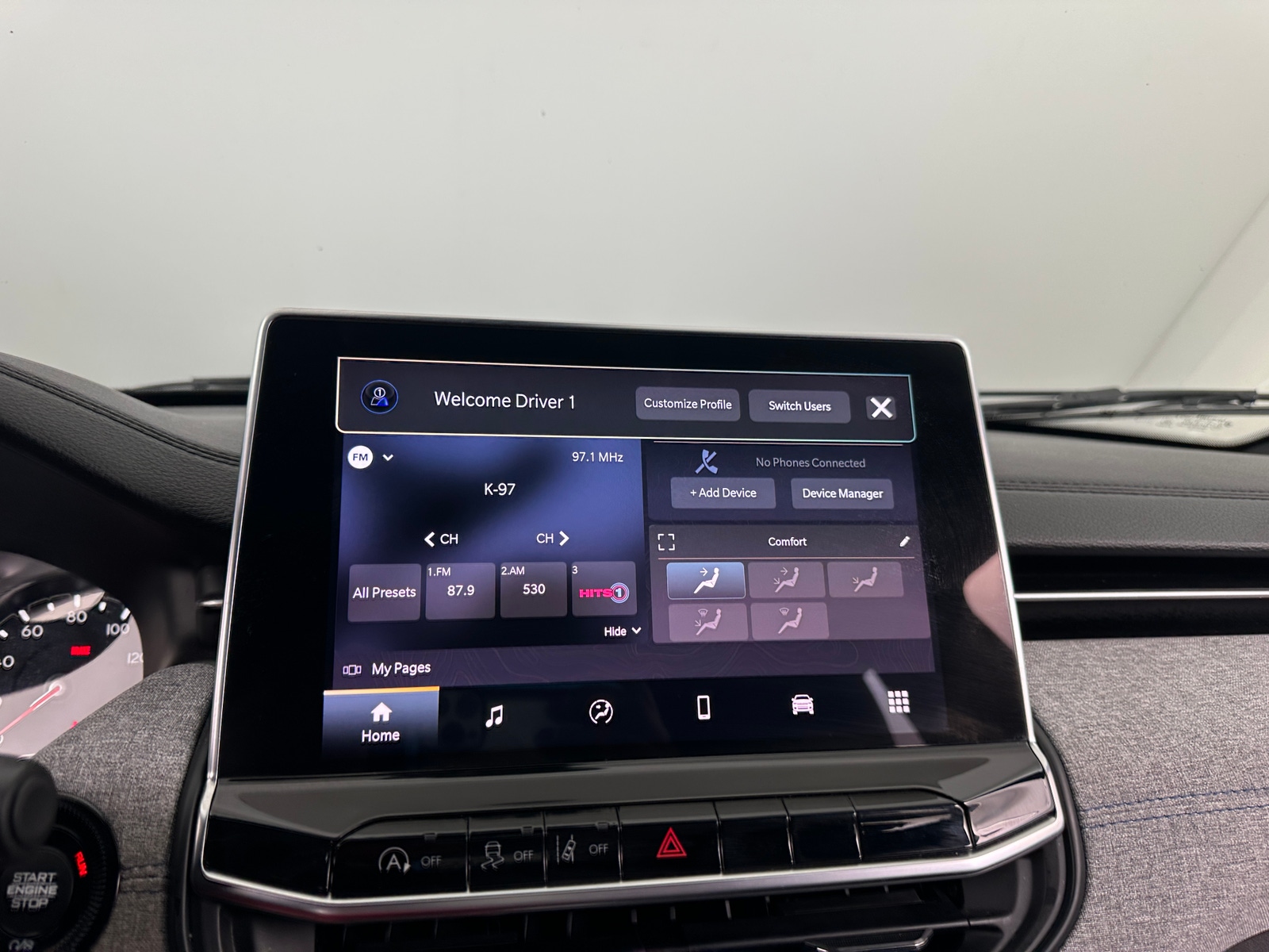 Thumbnail: 2023 Jeep Compass - 4