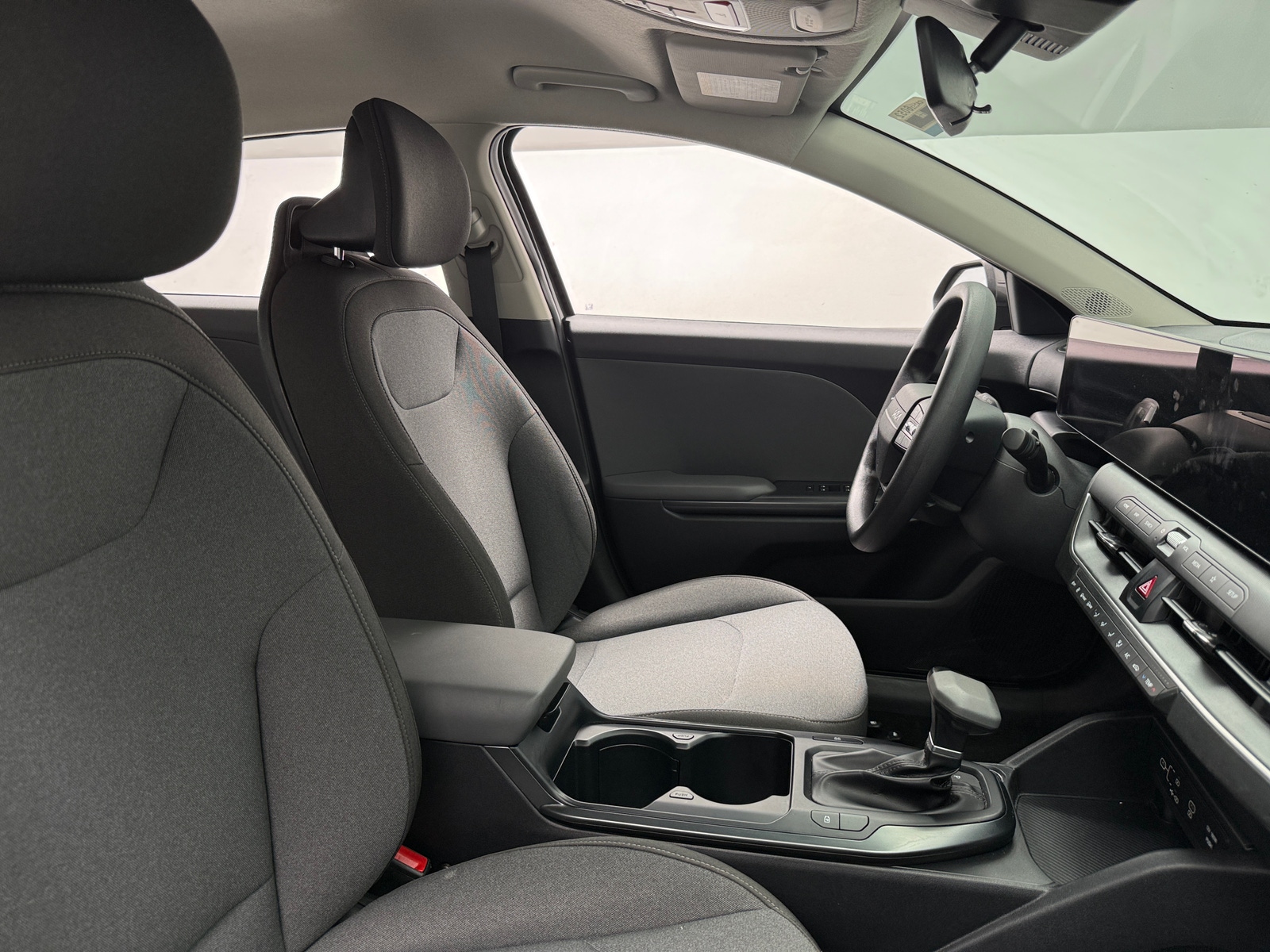 Thumbnail: 2025 Kia K4 - 2