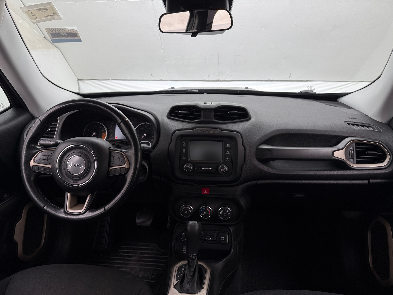 Thumbnail: 2017 Jeep Renegade - 3