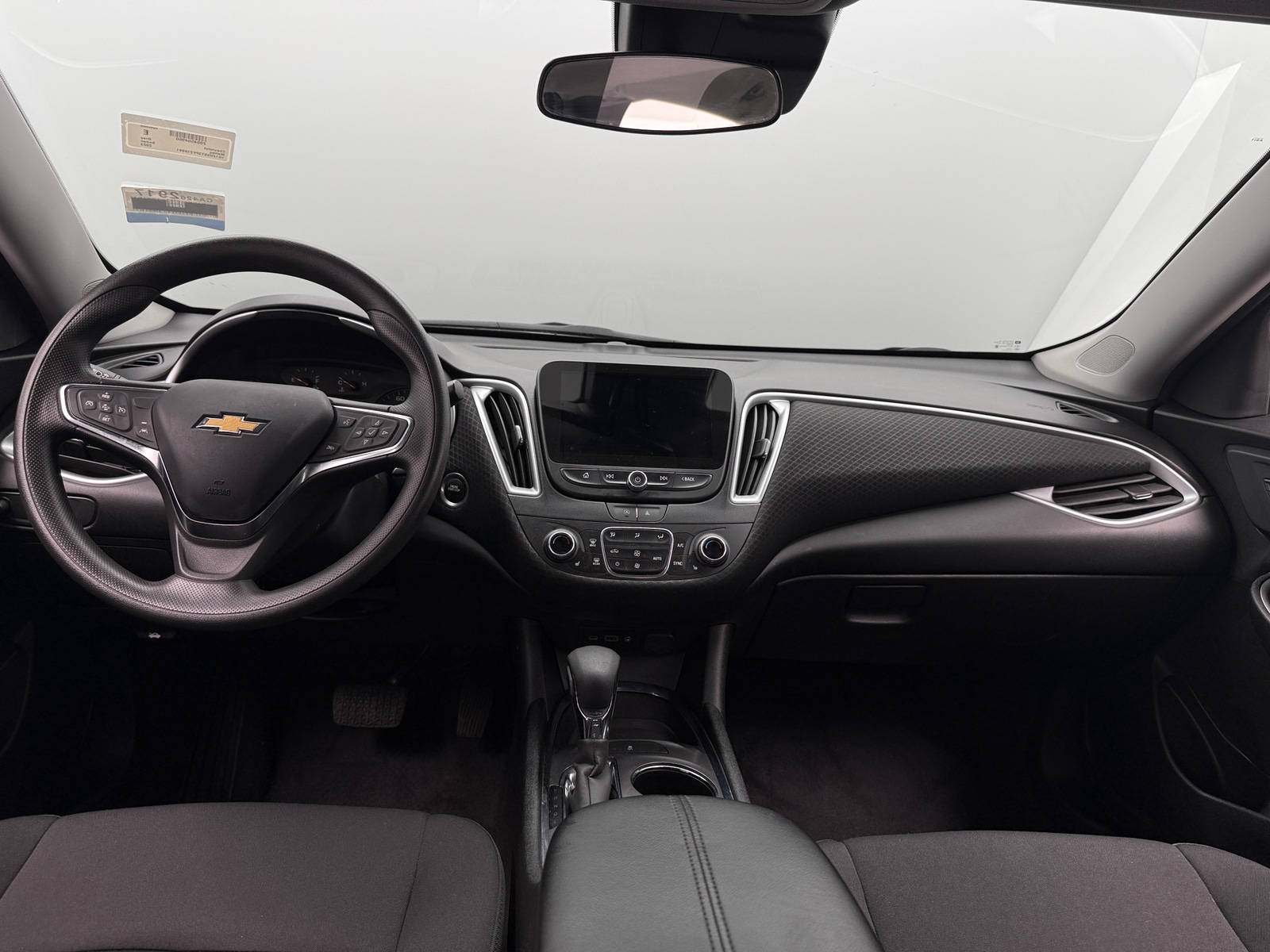 Thumbnail: 2023 Chevrolet Malibu - 3