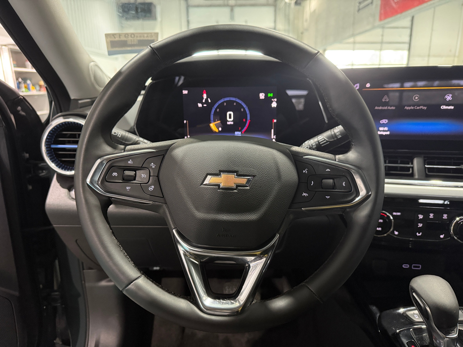 Thumbnail: 2025 Chevrolet Trax - 5