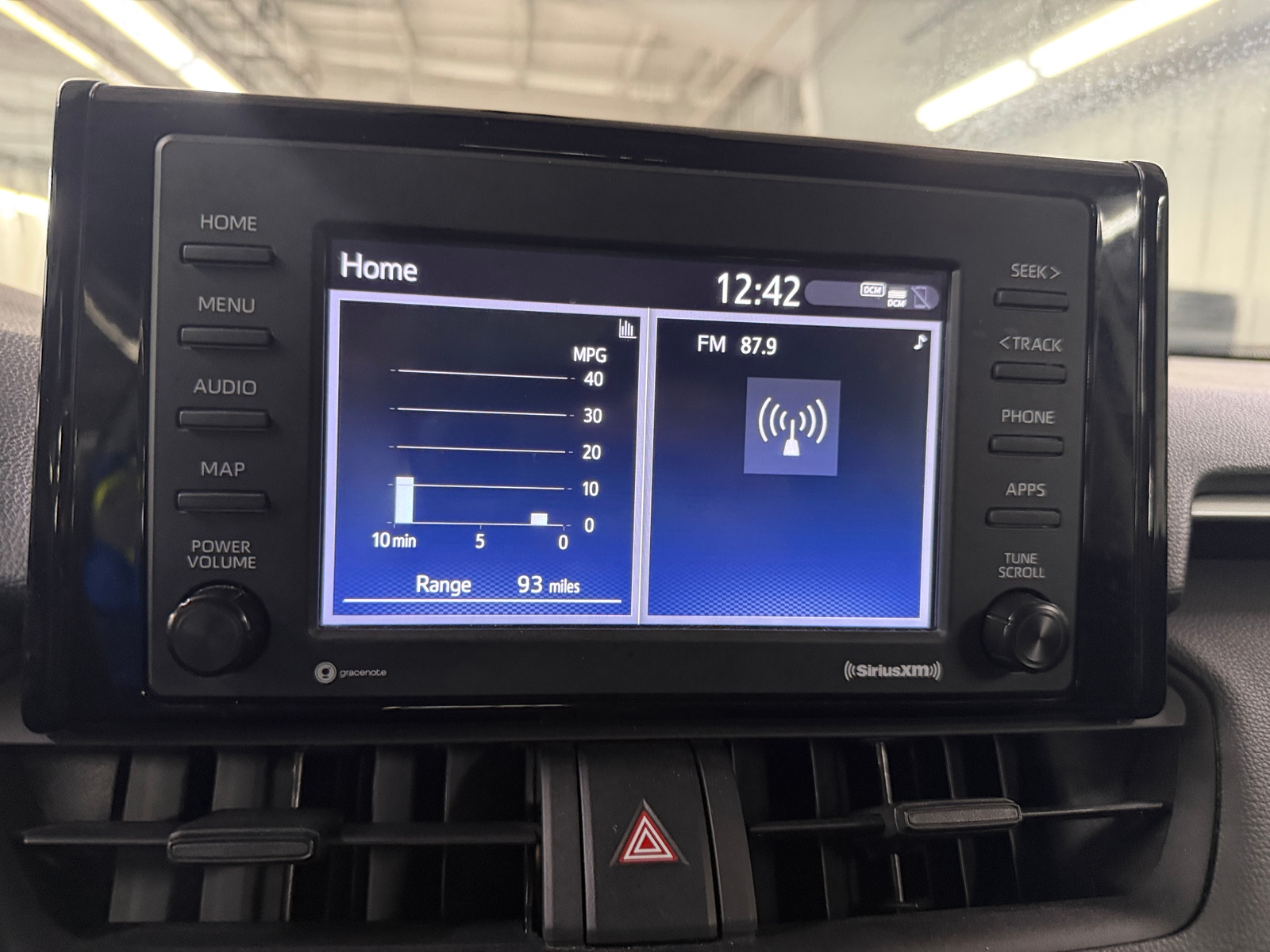 Thumbnail: 2022 Toyota RAV4 - 4