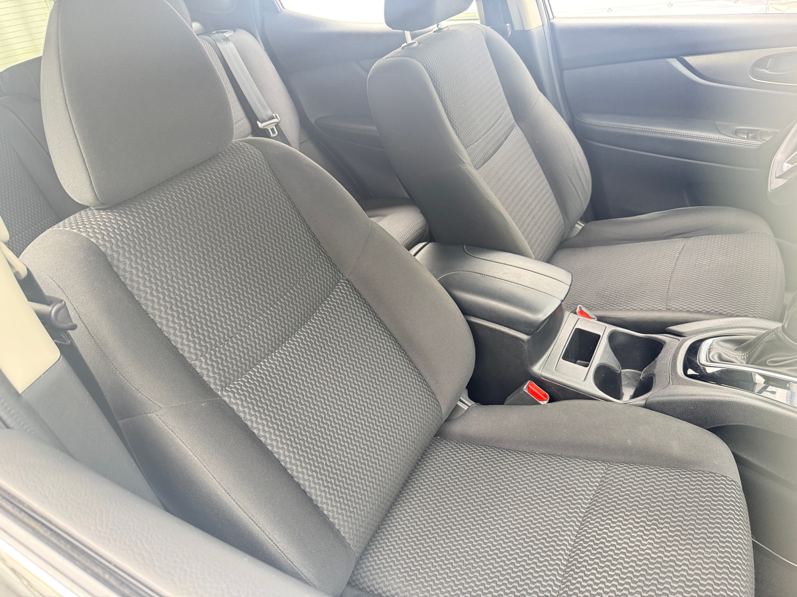 Thumbnail: 2019 Nissan Rogue Sport - 2