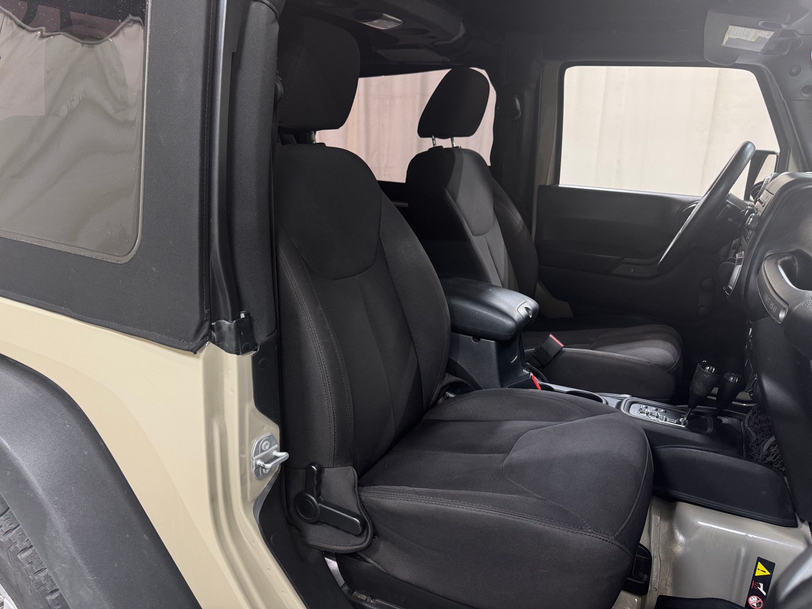 Thumbnail: 2017 Jeep Wrangler - 2