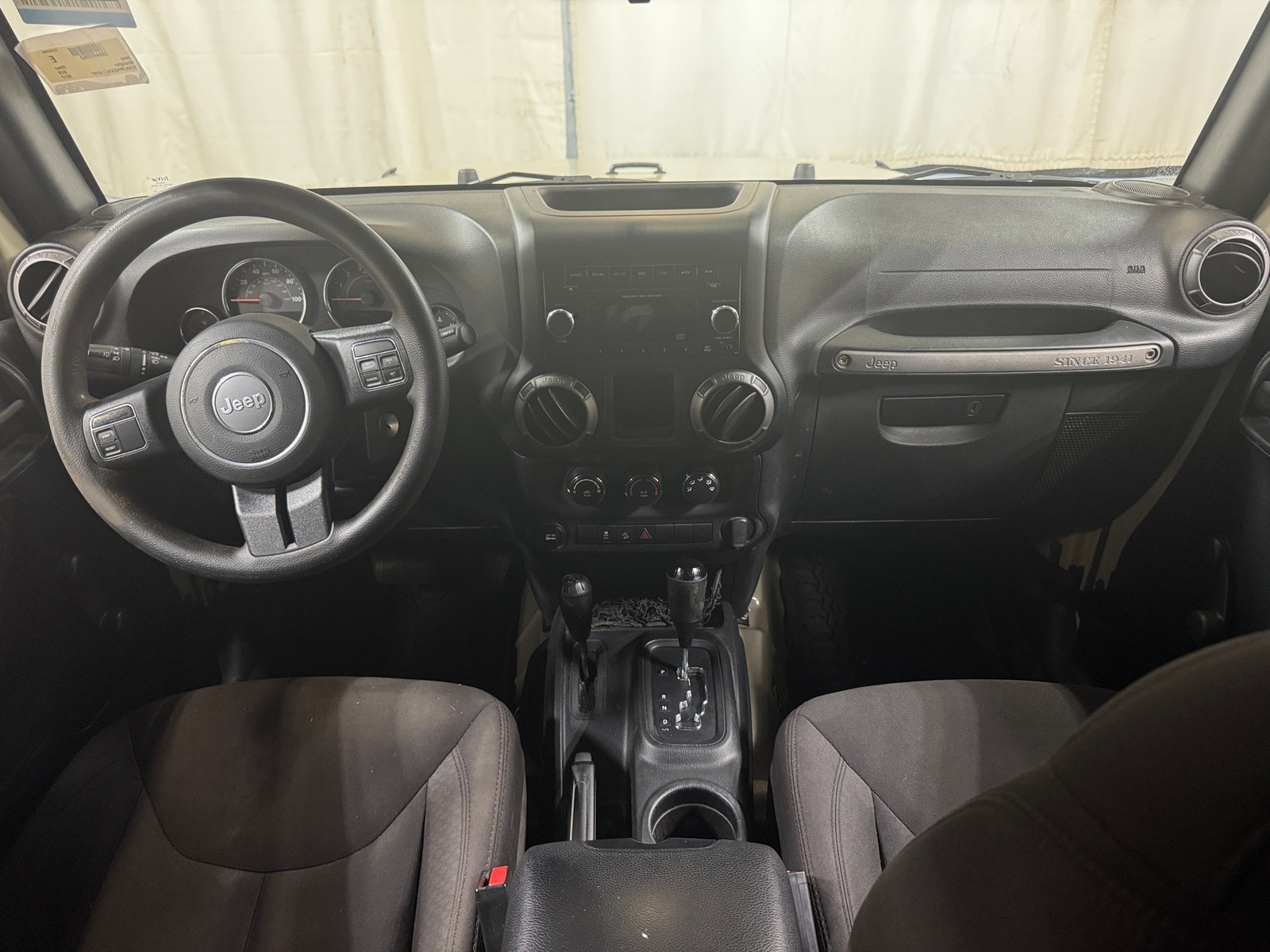 Thumbnail: 2017 Jeep Wrangler - 3